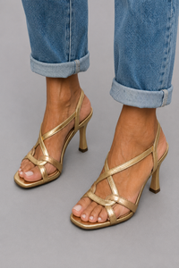 Elisabetta | Golden Sandals for a Charming Summer